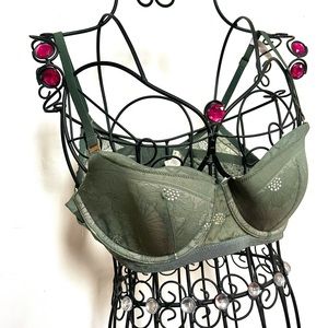 Aerie Green Floral Lace Push Up Wire Bra